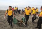 Polres Jembrana Pimpin Aksi Bersih Pantai Tanjung Cemara, Wujud Kepedulian Polri Terhadap Lingkungan Pesisir